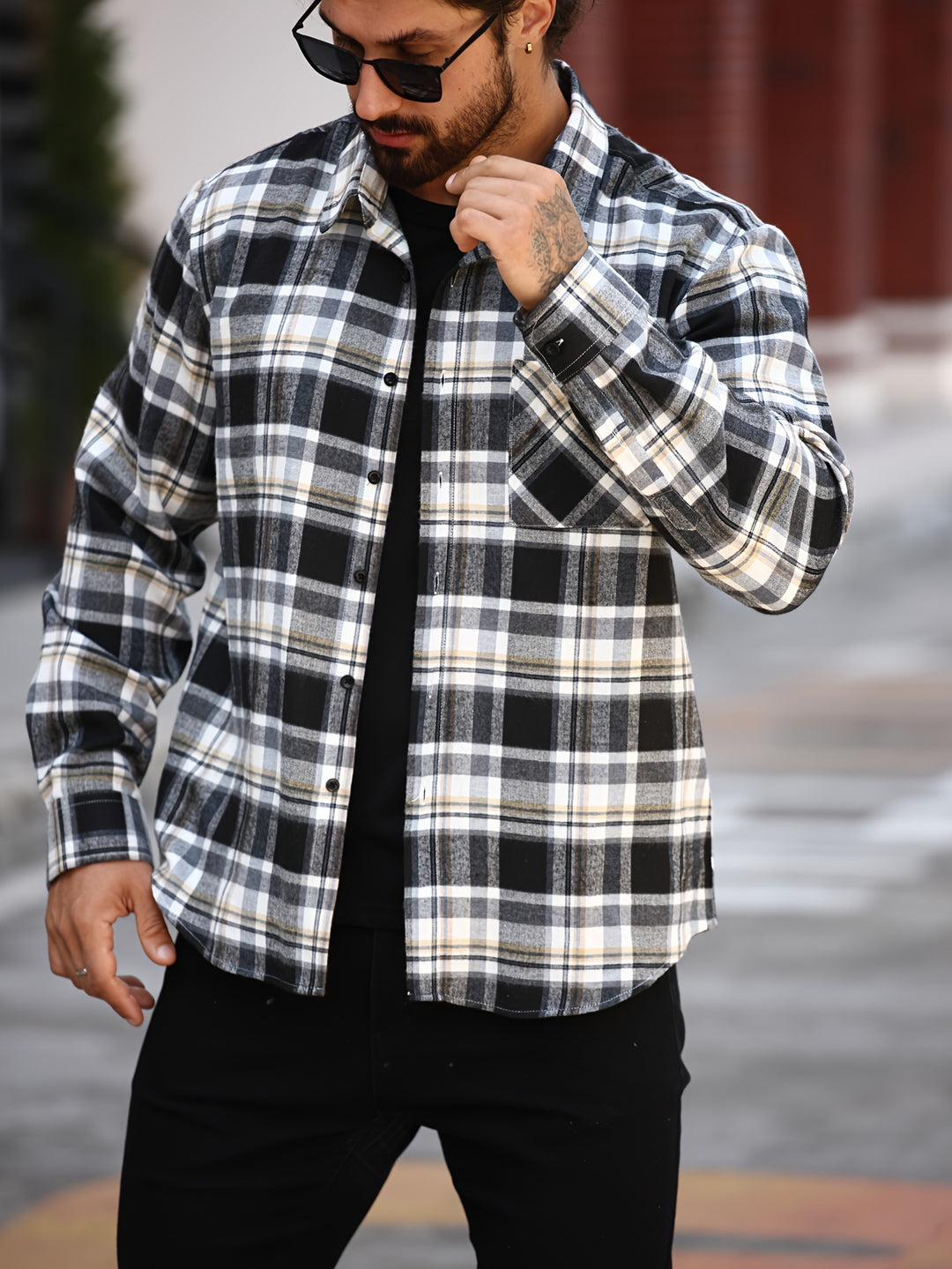 Long Sleeve Shirt with Button Pockets